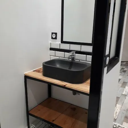 Studio En Plein Coeur De Appartement *